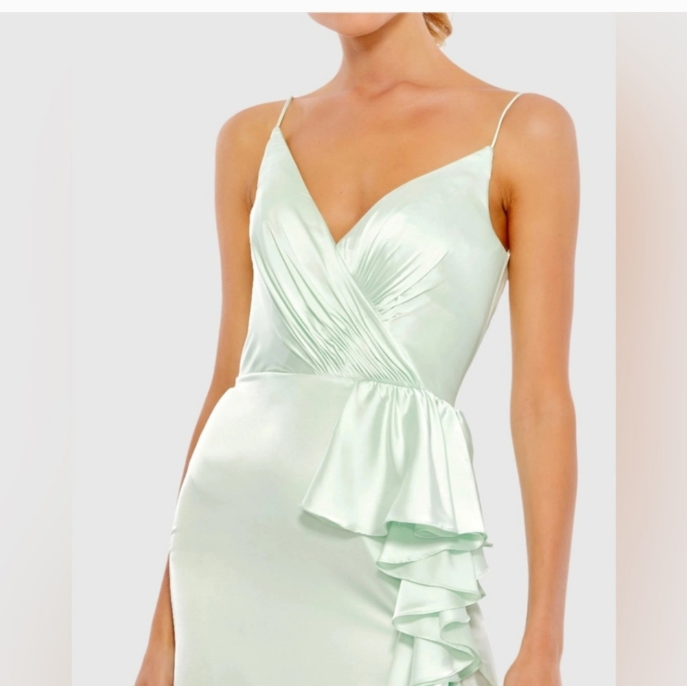 398$ MAC DUGGAL Elegant Mint Green Evening Gown SIZE 10 - Picture 3 of 3